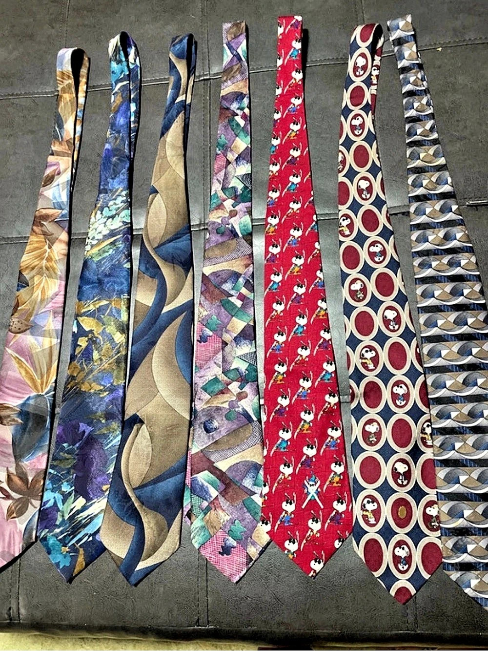 Assorted Men's Patterned Ties Blue & Red peanuts snoopy